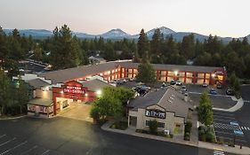 Sisters Inn & Suites